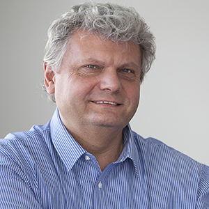 DR JULIUSZ URBAN 