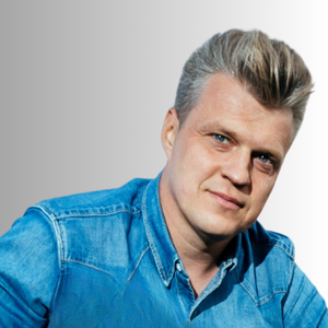 ŁUKASZ HASSE 