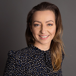 KAROLINA KRASICKA – MACIOROWSKA 