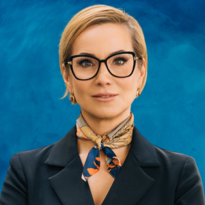 MONIKA LIPSKA MONIKA LIPSKA
