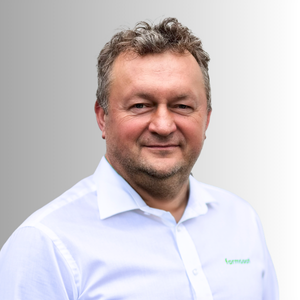 GRZEGORZ GRUSZECKI
