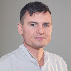 GRZEGORZ CHROSTOWSKI 